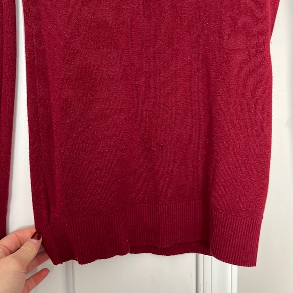 Express Sweater - Picture 2 of 3